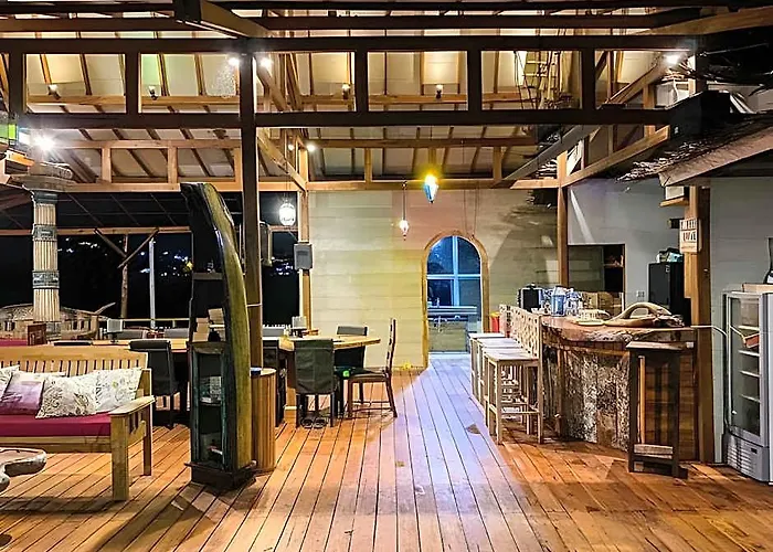 Hotel Pondanu By The 3*